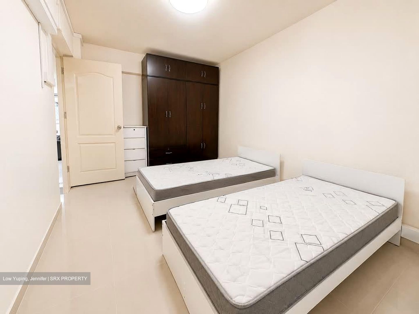 Blk 206 Jurong East View (Jurong East), HDB 3 Rooms #569392751